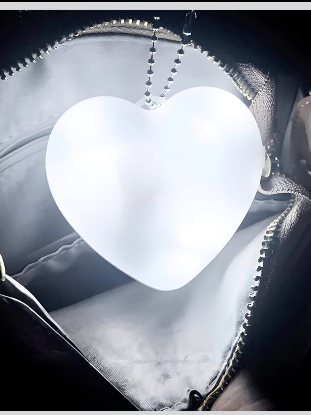 Touch Handbag Light Heart-Shaped LED Night Lamp - White NWT - Picture 3 of 8